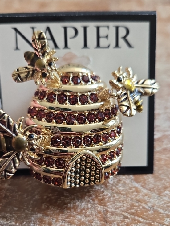 Napier Jewelry - NWT Napier Gold Tone Rhinestone Beehive Bee Brooch Pin (BIN 011)